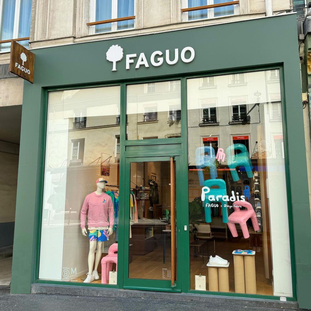 FAGUO x DIEGO FAIVRECapsule à retrouver dans nos 50 boutiques. 50 rue du Fb Saint-Antoine, Paris